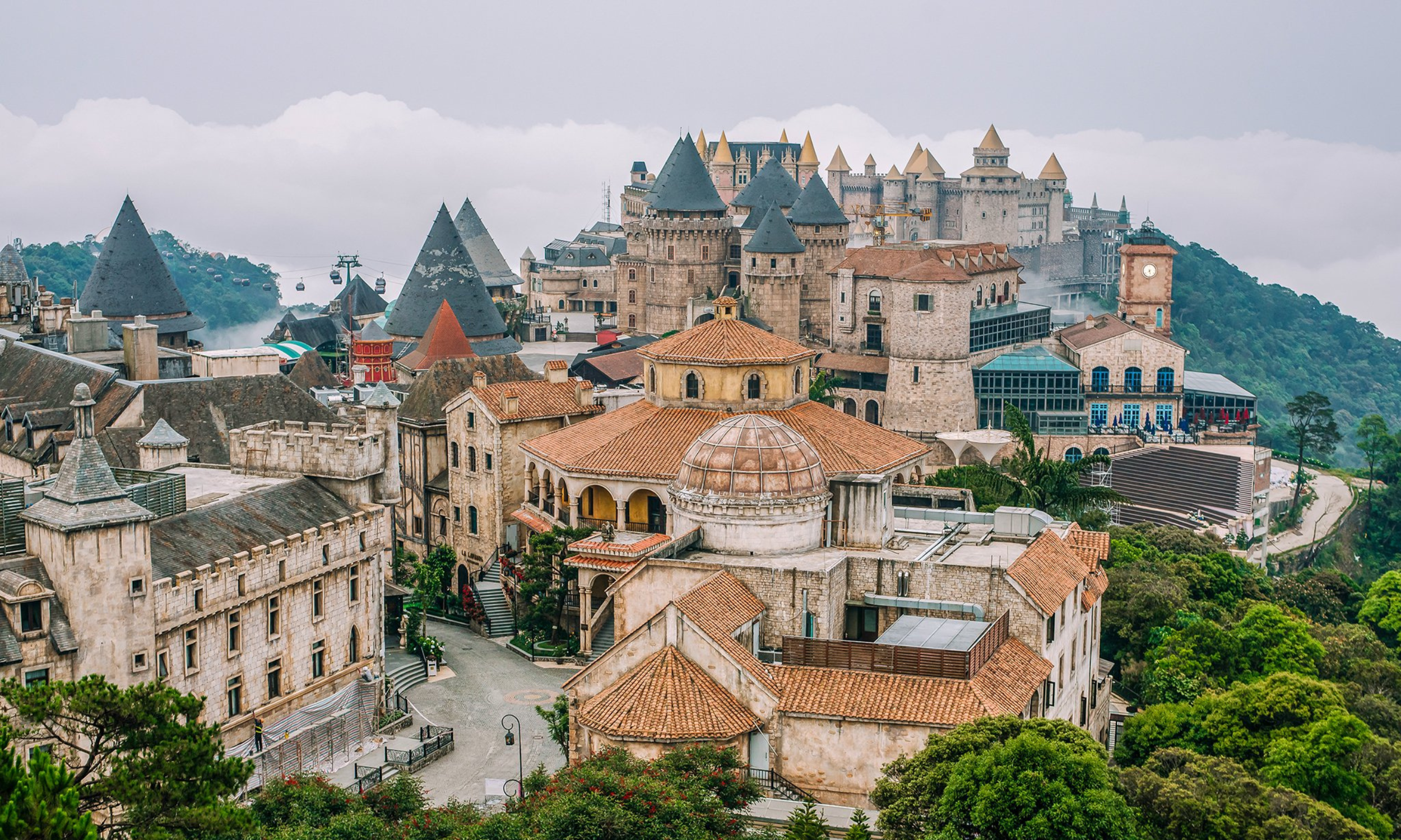 บานาฮิลล์ (Ba Na Hills) 